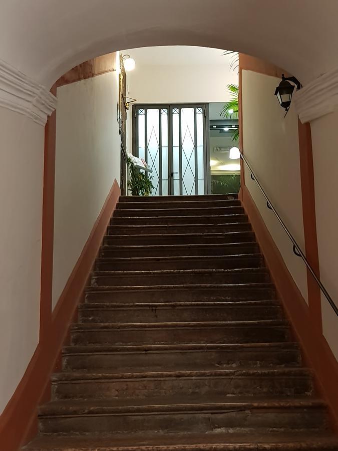 Hotel Regina Палермо Екстер'єр фото